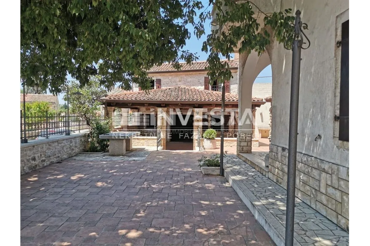vrsar okolica, lijepa kamena kuća s prostranom terasom, 130 m2 - slika 2