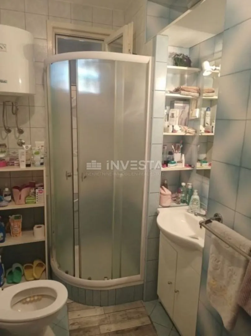 stan sa dva odvojena ulaza i tri stambene jedinice u blizini centra grada - slika 5