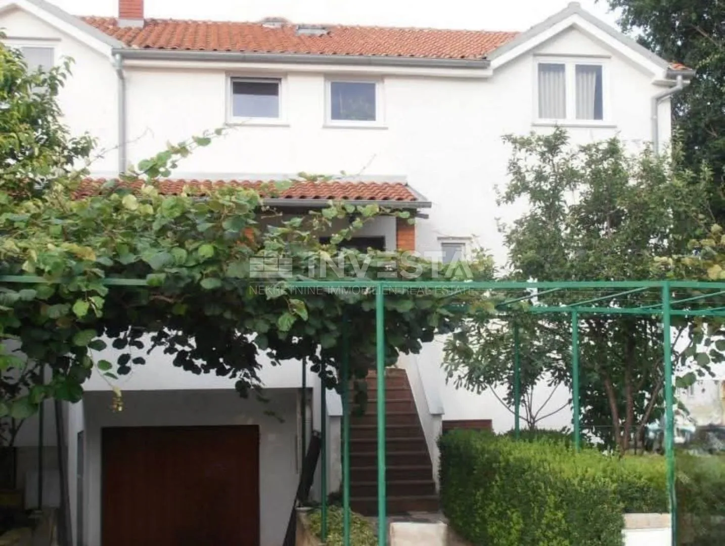 fažana, apartmanska kuća sa 6 stanova i bazenom - slika 2