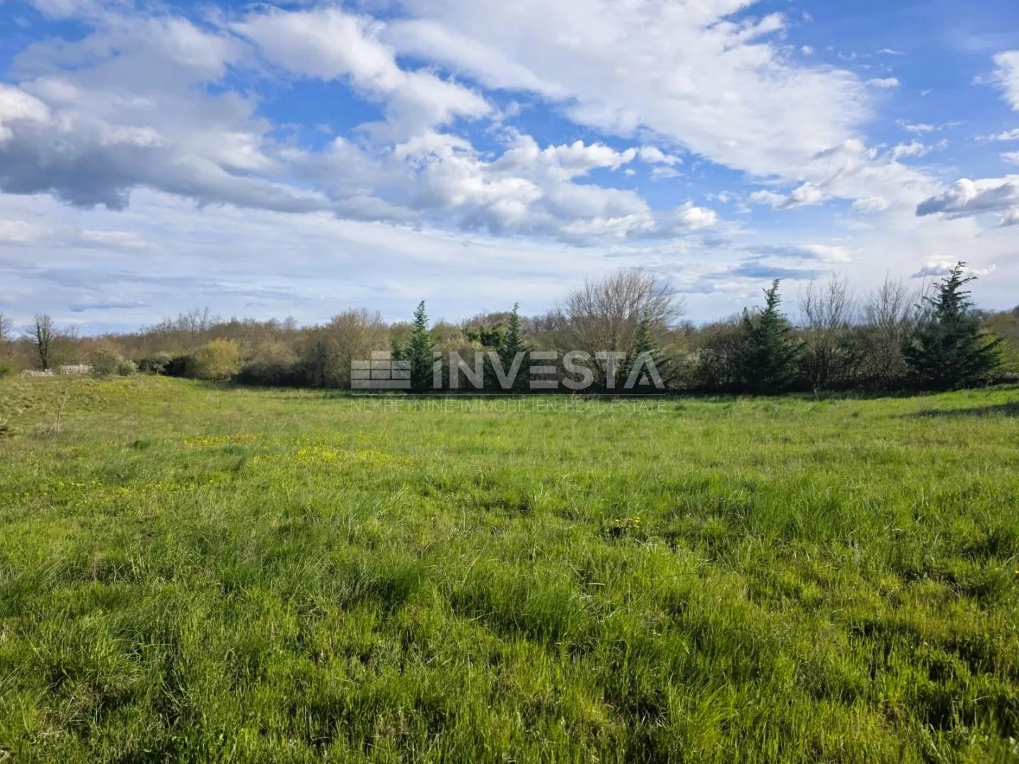 žminj okolica – građevinsko zemljište 697 m² na rubu naselja - slika 2