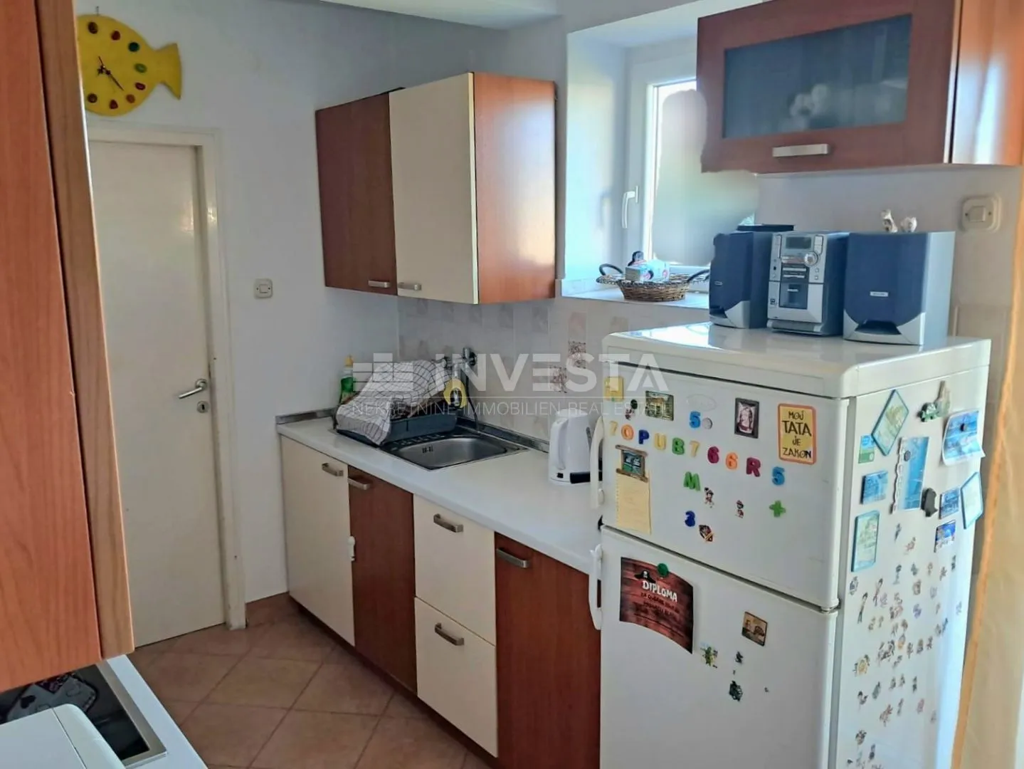 pula, stan s 2 spavaće sobe, lođom, balkonom i šupom, blizu centra - slika 6