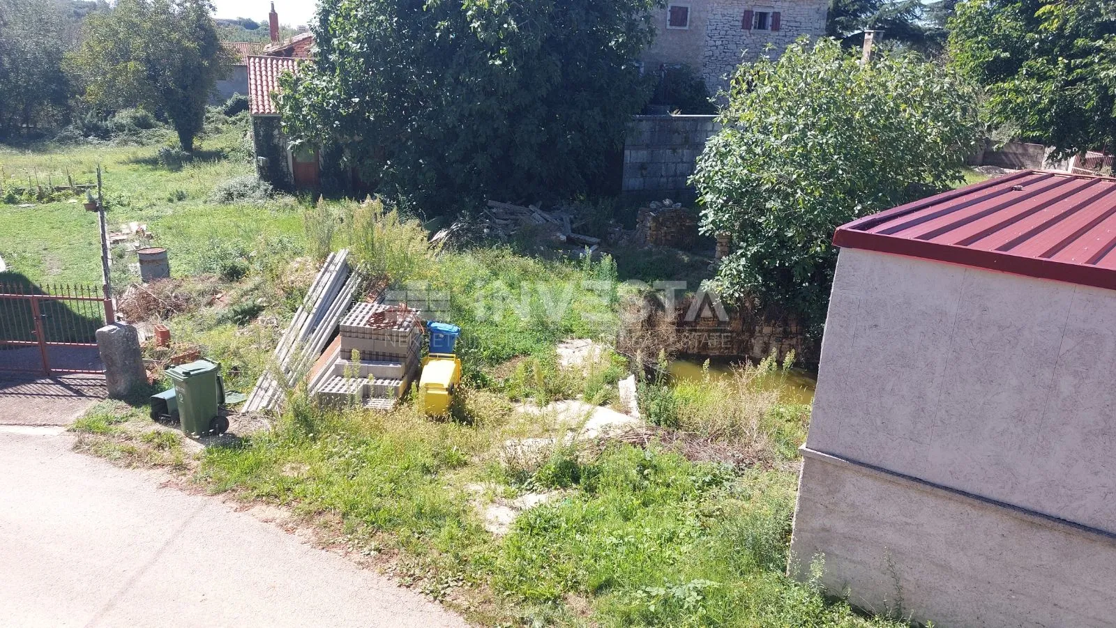 višnjan, kamena kuća -započeta renovacija - slika 22