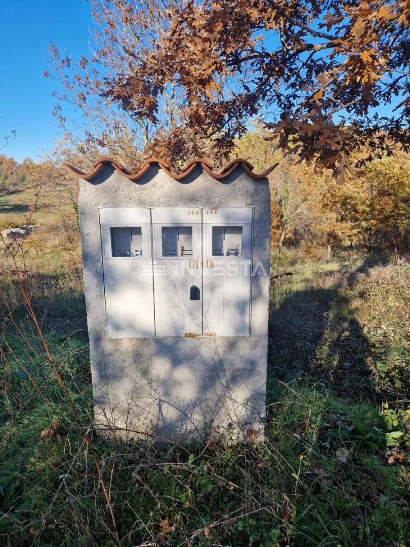 štokovci, građevinsko 1.256 m2 i poljoprivredno 568 m2zemljište - slika 4