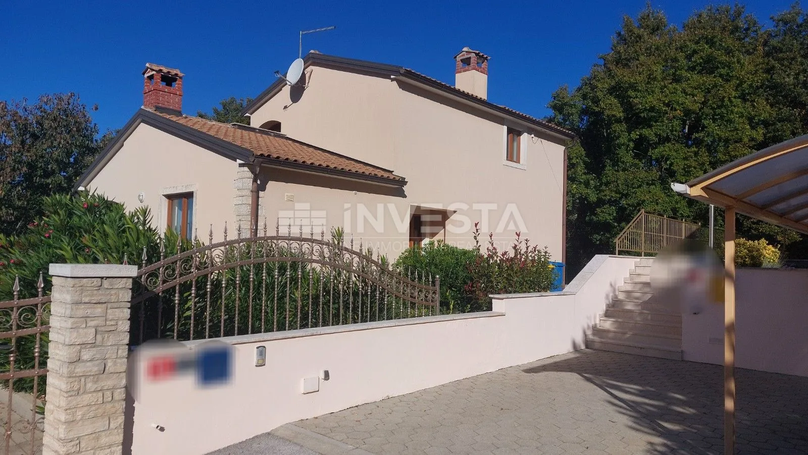 kuća sa bazenom na mirnoj lokaciji - slika 18