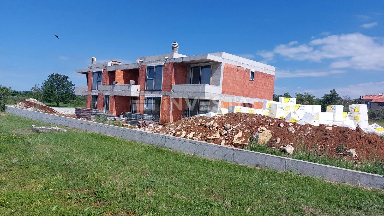 poreč okolica, komforan stan u novogradnji s vrtom - slika 2