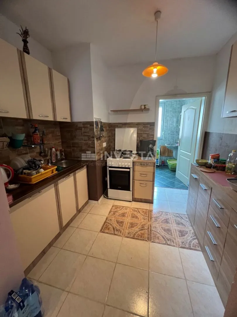 medulin, kuća s 7 apartmana na samo 100 m od mora - slika 19