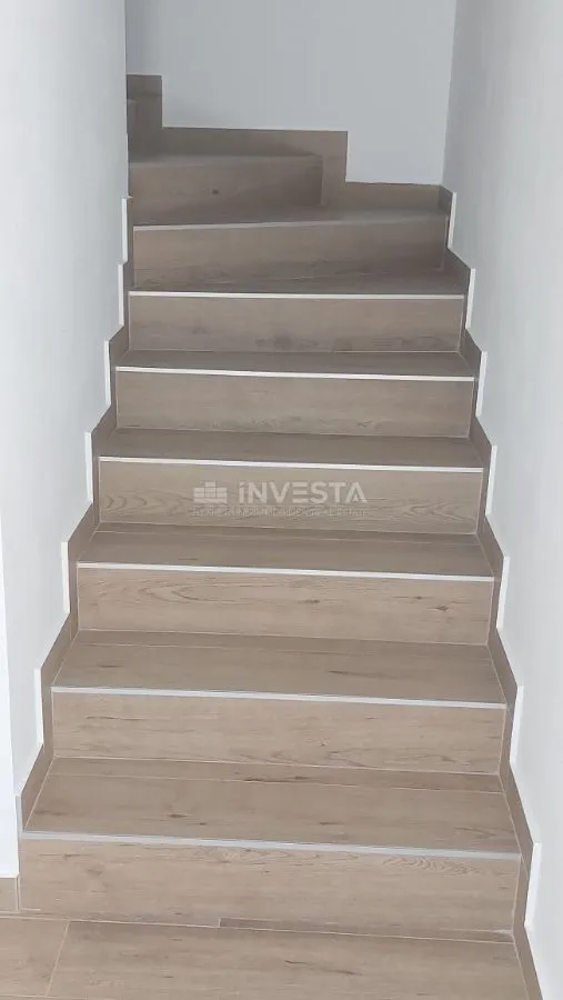 novigrad, dvojna kuća sa bazenom - slika 25