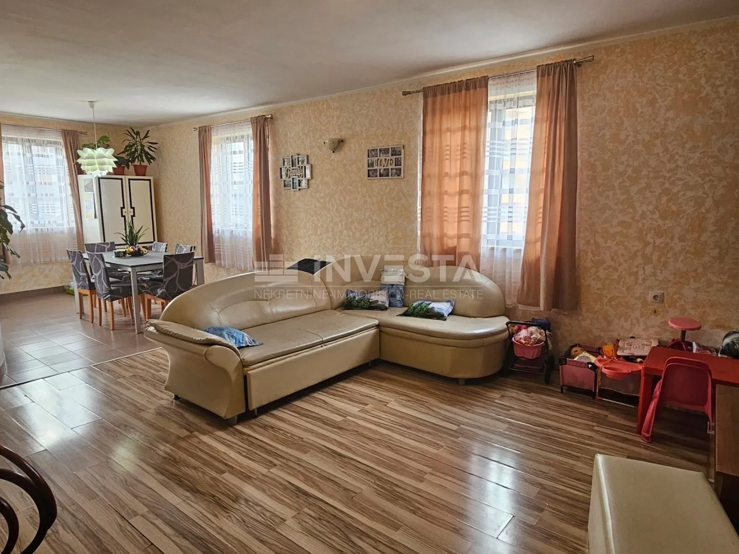 pula, šijana, veliki stan 153m2 na odličnoj lokaciji - slika 10