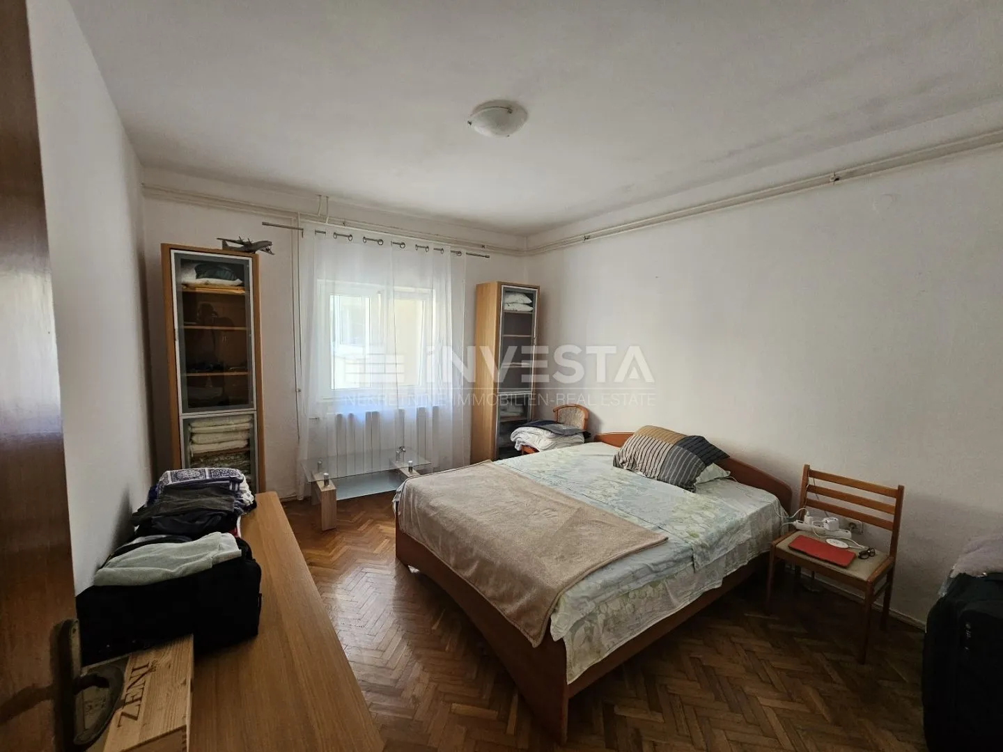 ližnjan centar, kuća s tri stana, konobom i garažom - povoljno! - slika 30