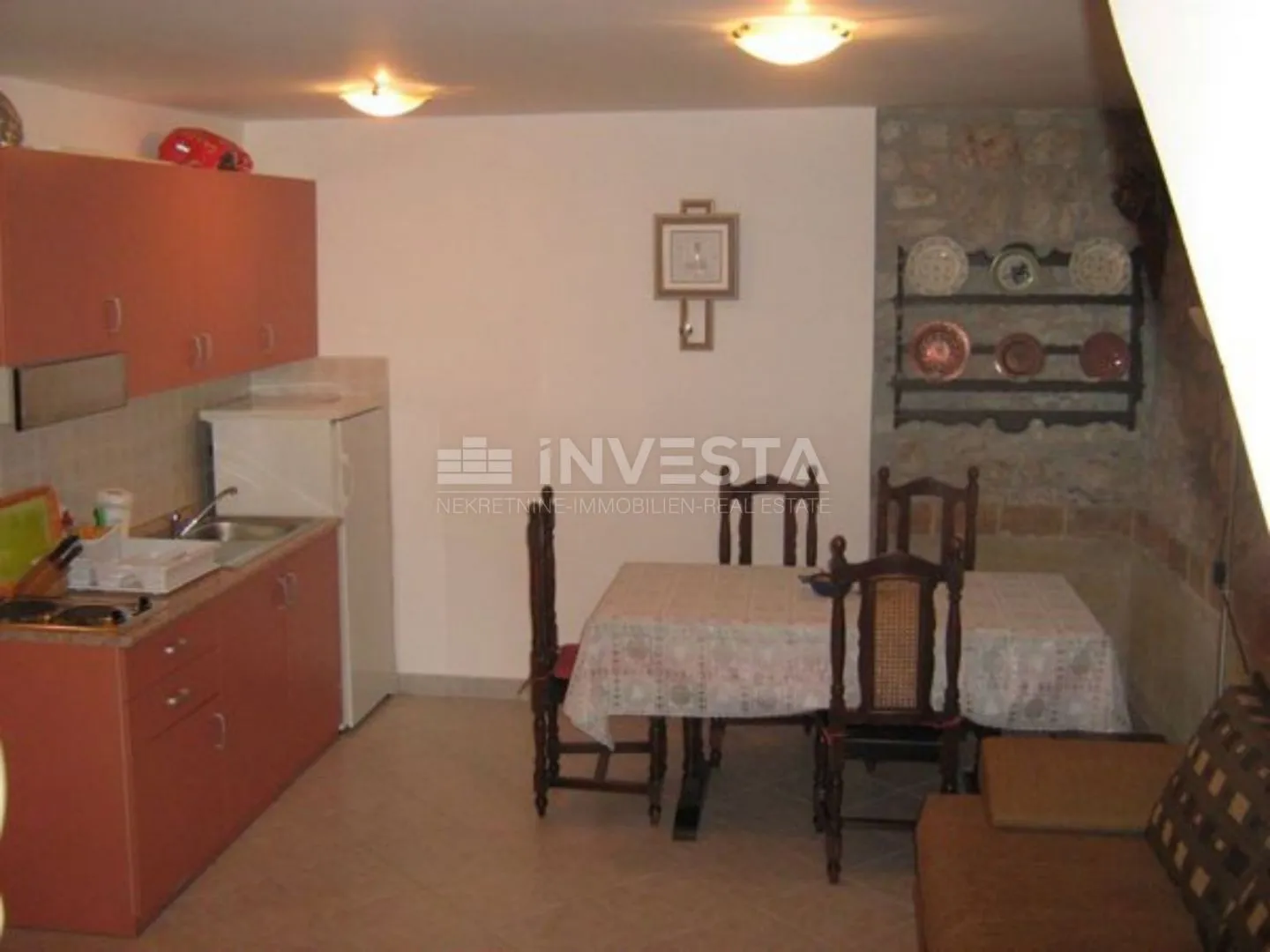 apartmanska kuća u vrsaru - slika 15