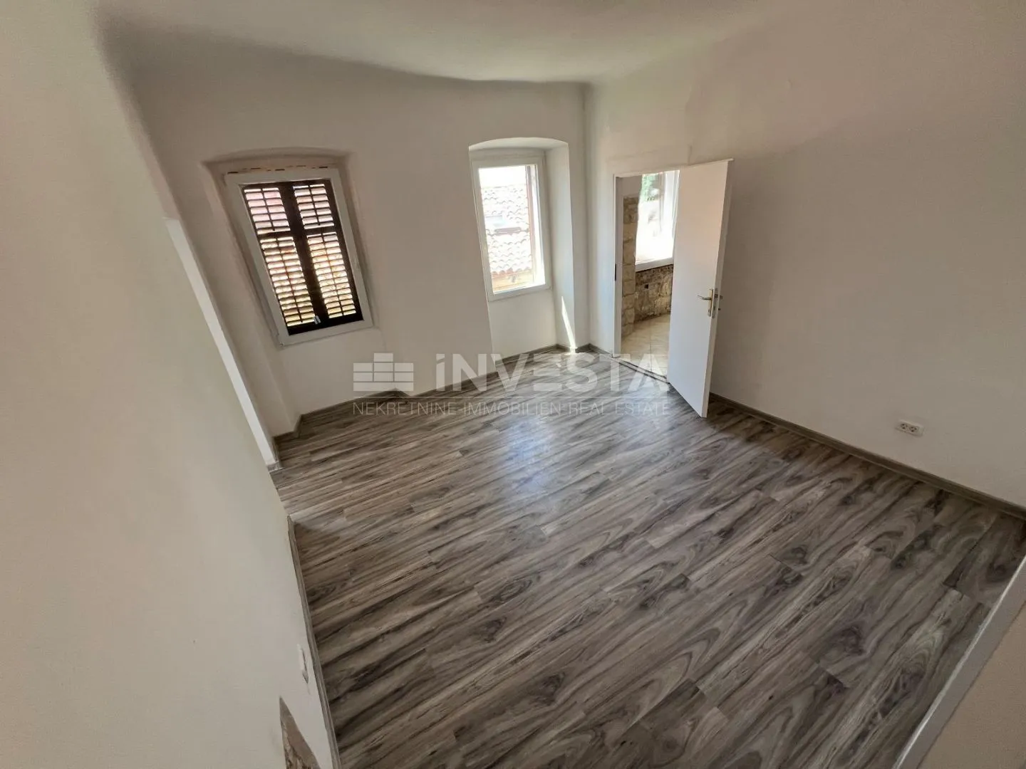 pula, centar stan površine 69,55m2, iii kat - slika 8
