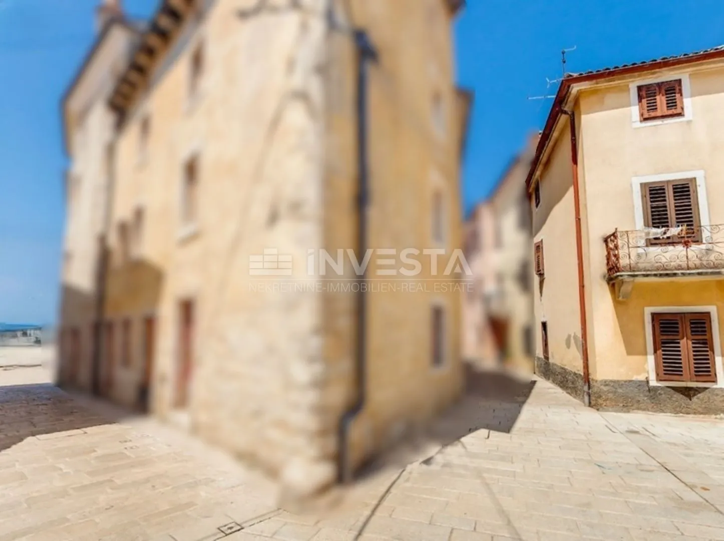fažana, kuća u povijesnoj jezgri, 50 m od mora - slika 12