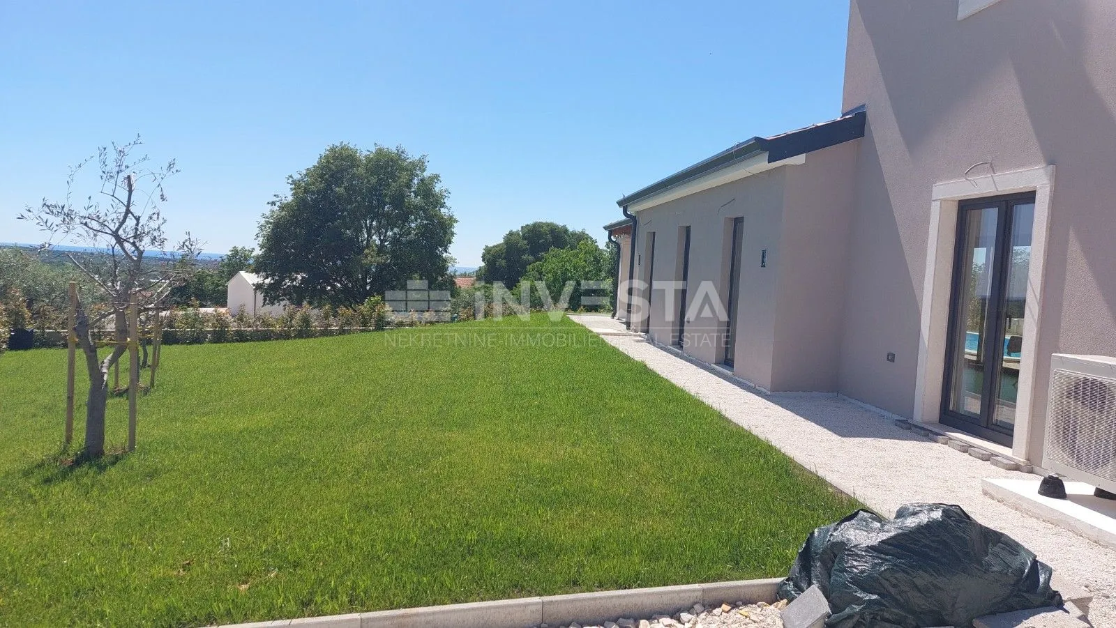 vila sa otvorenim pogledom na more - slika 7