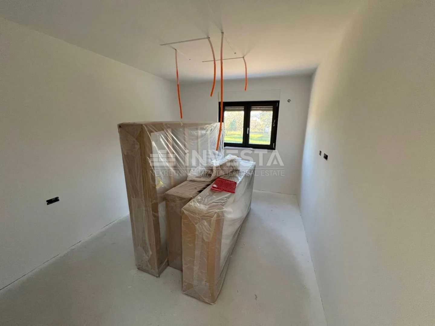 okolica labina, novosagrađena moderna prizemnica, 137 m2, 3ss - slika 19