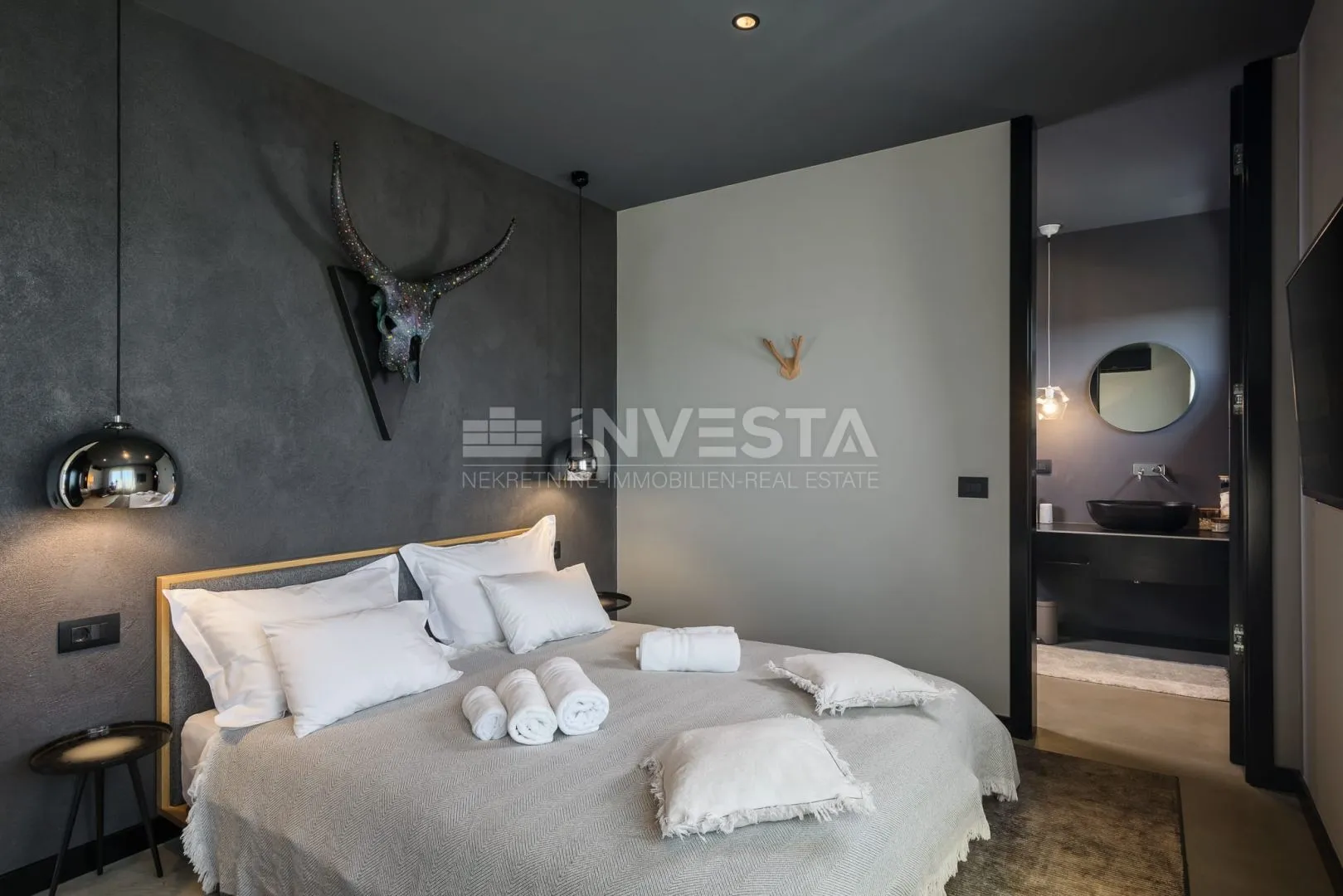 moderna vila s prostranom okućnicom - slika 28
