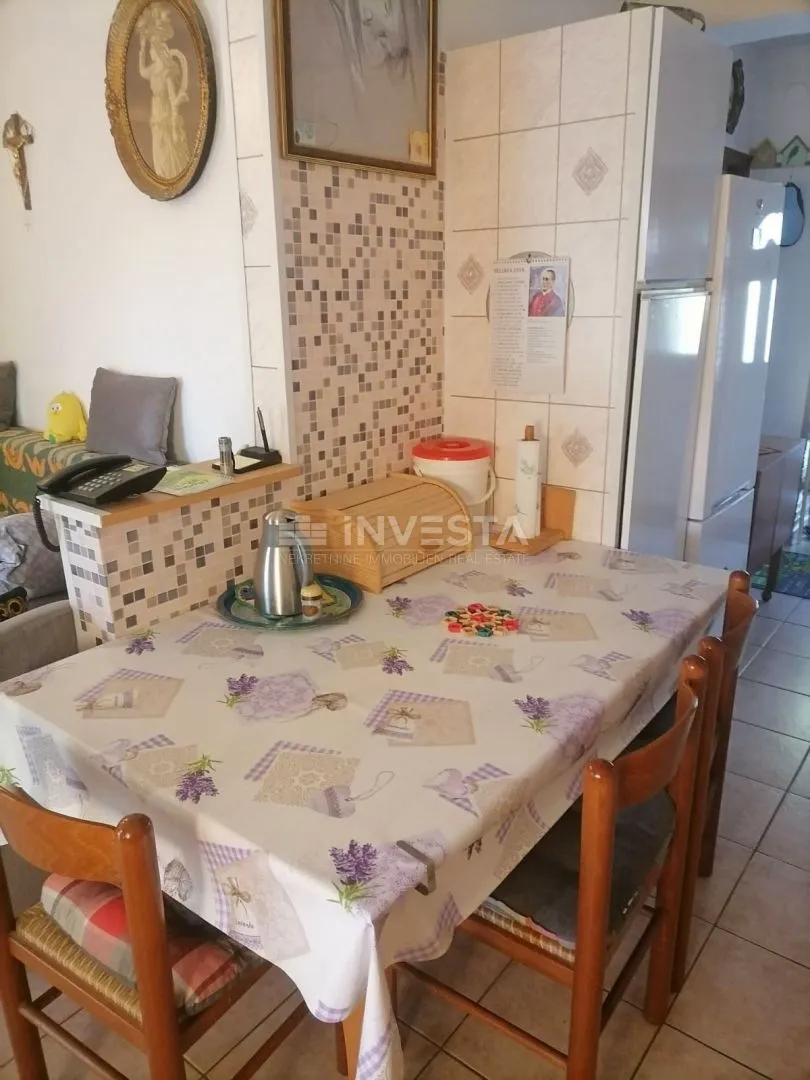 poreč, centar, dvosoban stan na pješačkoj udaljenosti od tržnice, 68m2 - slika 3