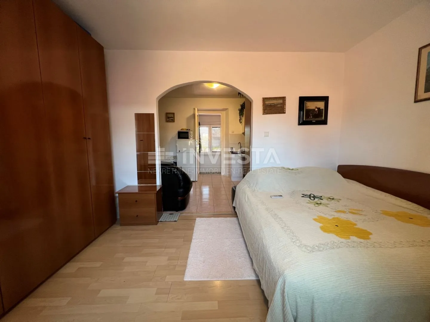 pula, stan u manjoj zgradi na prvome katu blizu arene - slika 6