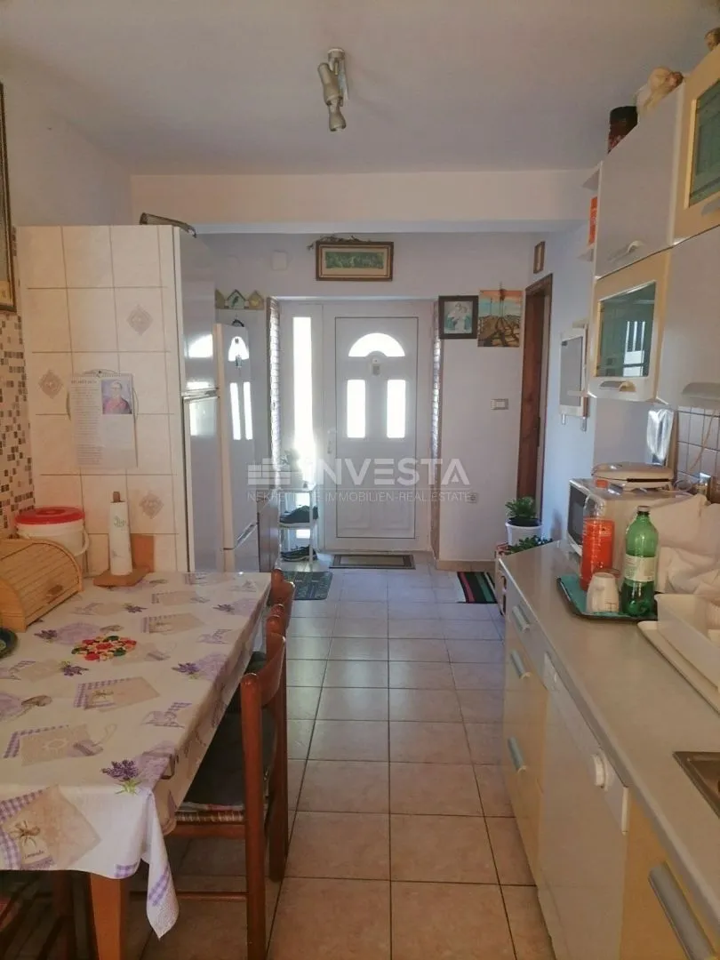 poreč, centar, dvosoban stan na pješačkoj udaljenosti od tržnice, 68m2 - slika 6