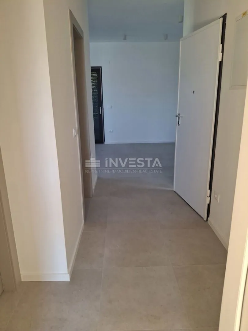 medulin, premantura, stan 95 m2 s privatnim bazenom, vrtom i 2 parkinga - slika 9