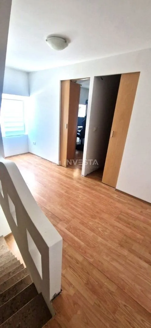 šišan, renovirana kuća na tri etaže - slika 10