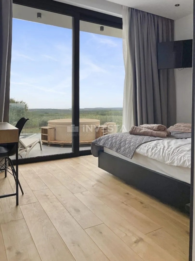 poreč okolica, moderna vila 306m2, pogled more - slika 17