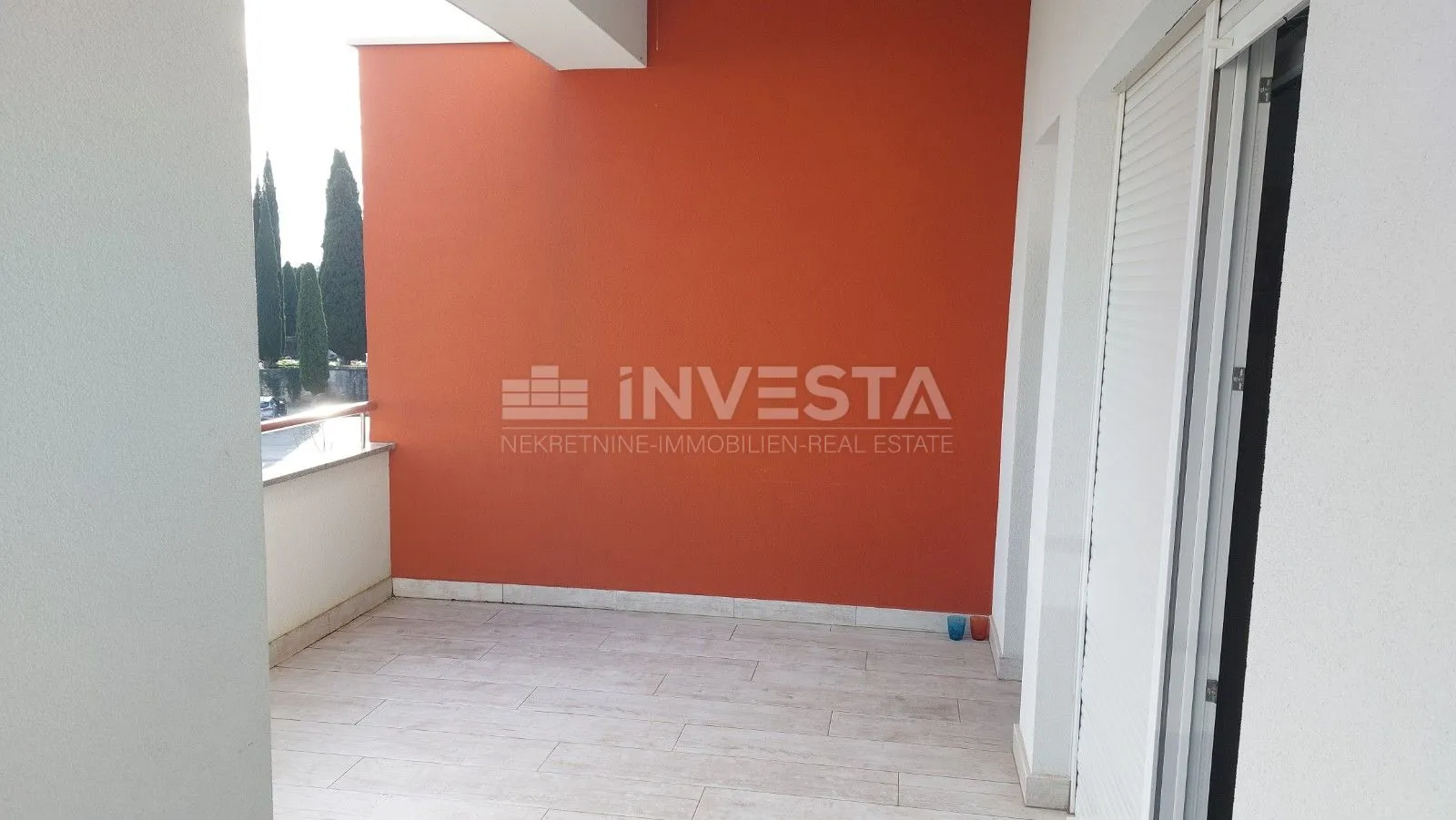 predivan stan u centru umaga 150 m od mora - slika 29