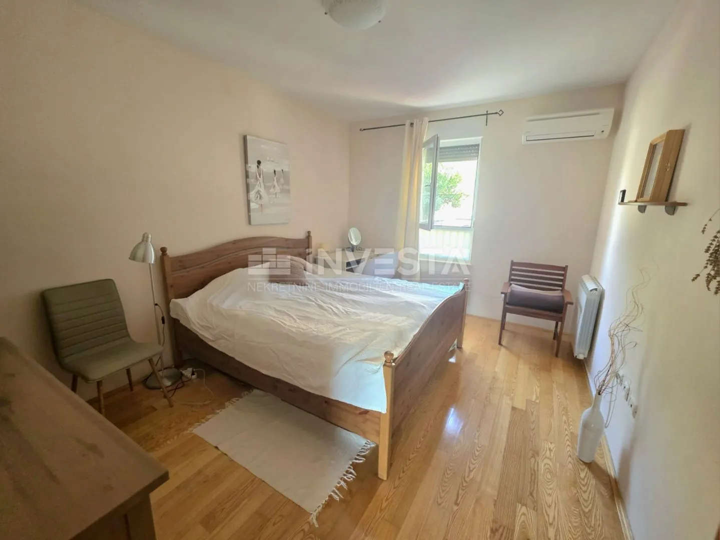 stan u prizemlju manje zgrade, pogled na more, 1 km od plaže - slika 23