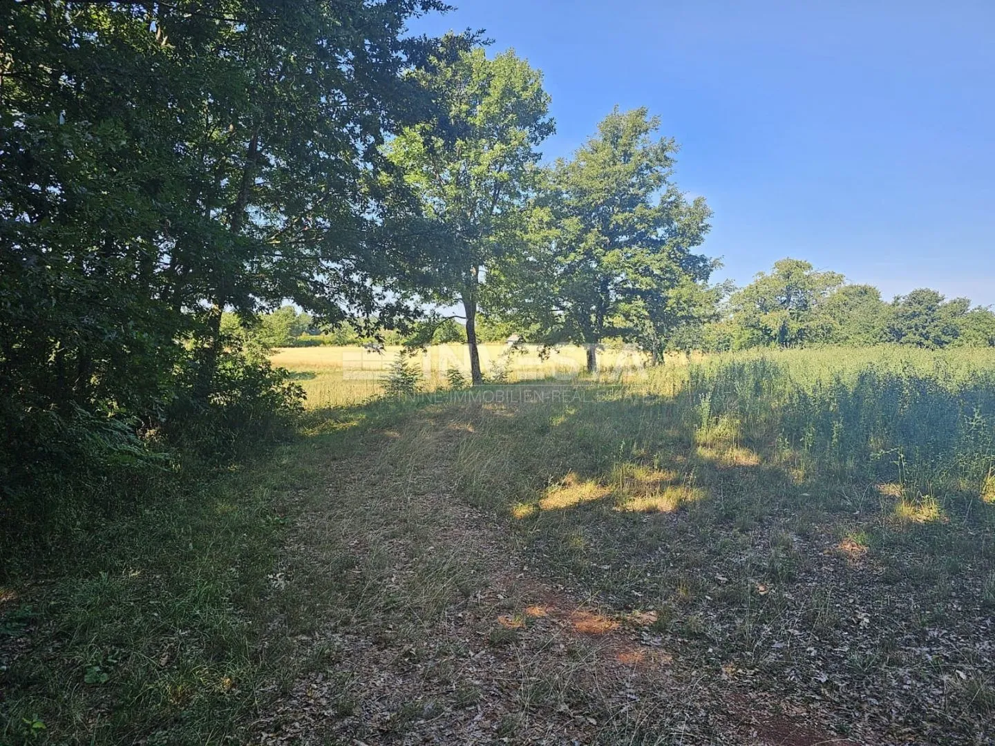 pazin, kombinirano građ./poljopr. zemljište 36.582 m² - slika 12