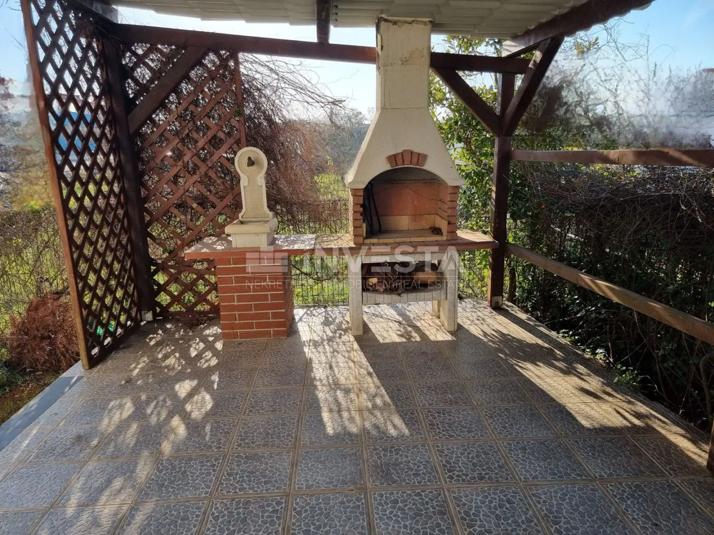 fažana, izuzetan stan blizu plaže, vrt, terasa i parking - slika 17