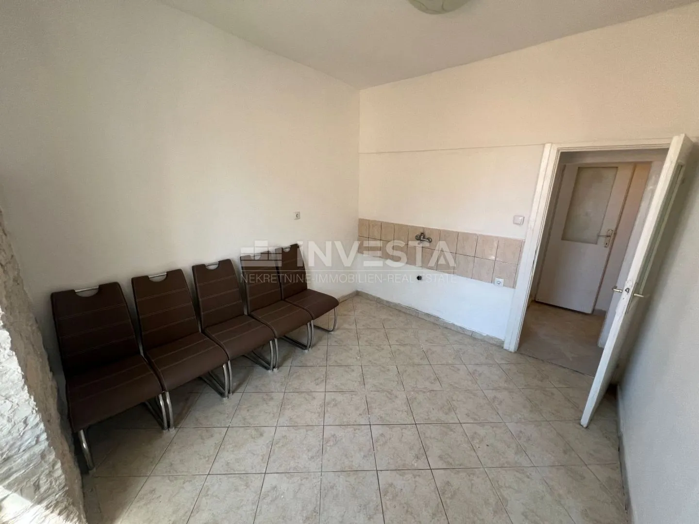 pula, centar stan površine 69,55m2, iii kat - slika 5