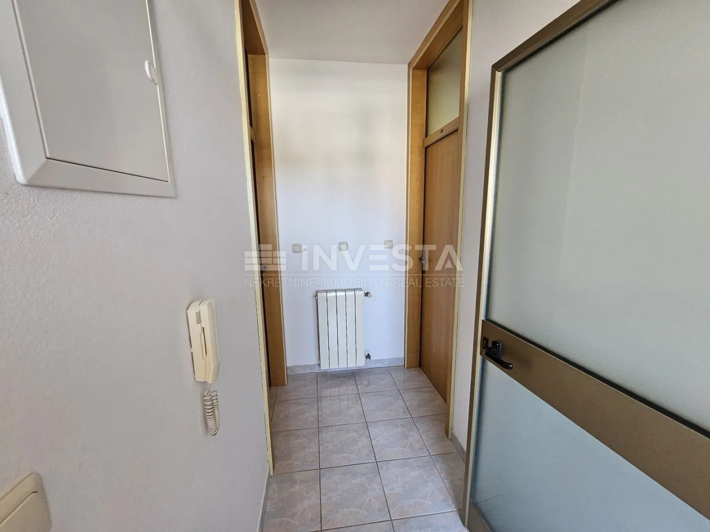 medulin centar, prostrana kvalitetna apartmanska kuća, blizu mora - slika 13