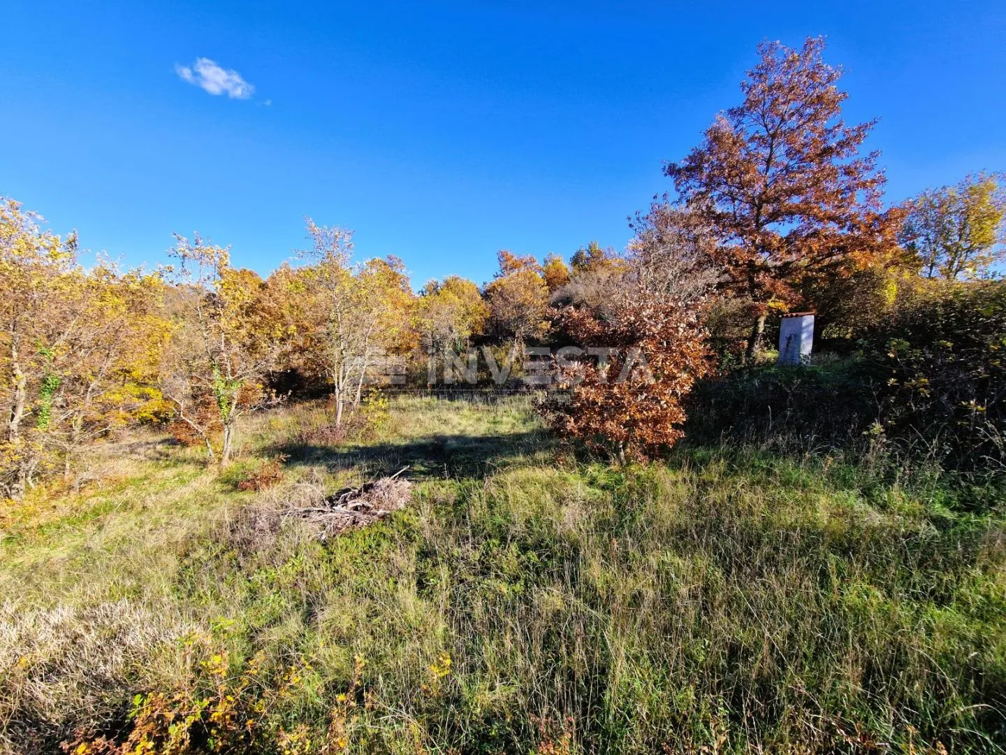 Štokovci - građevinsko 795 m2 i poljoprivredno 360 m2 zemljište - Štokovci, Svetvinčenat