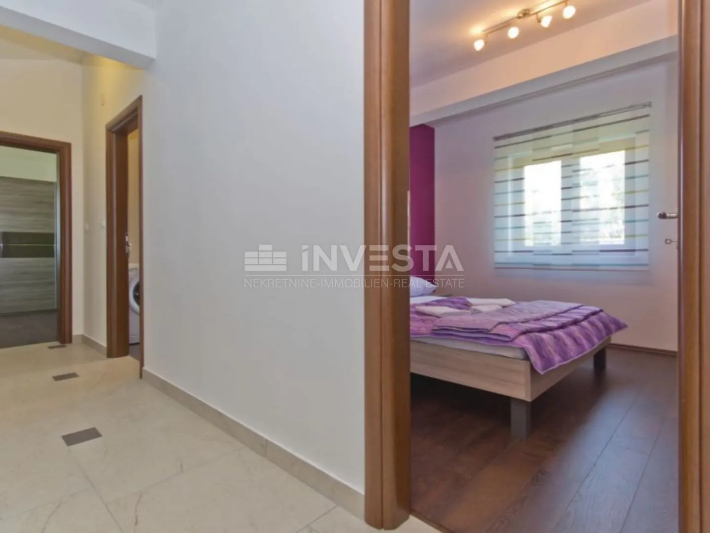 vodnjan, moderna vila s bazenom, 4 spavaće sobe - hitno! - slika 16