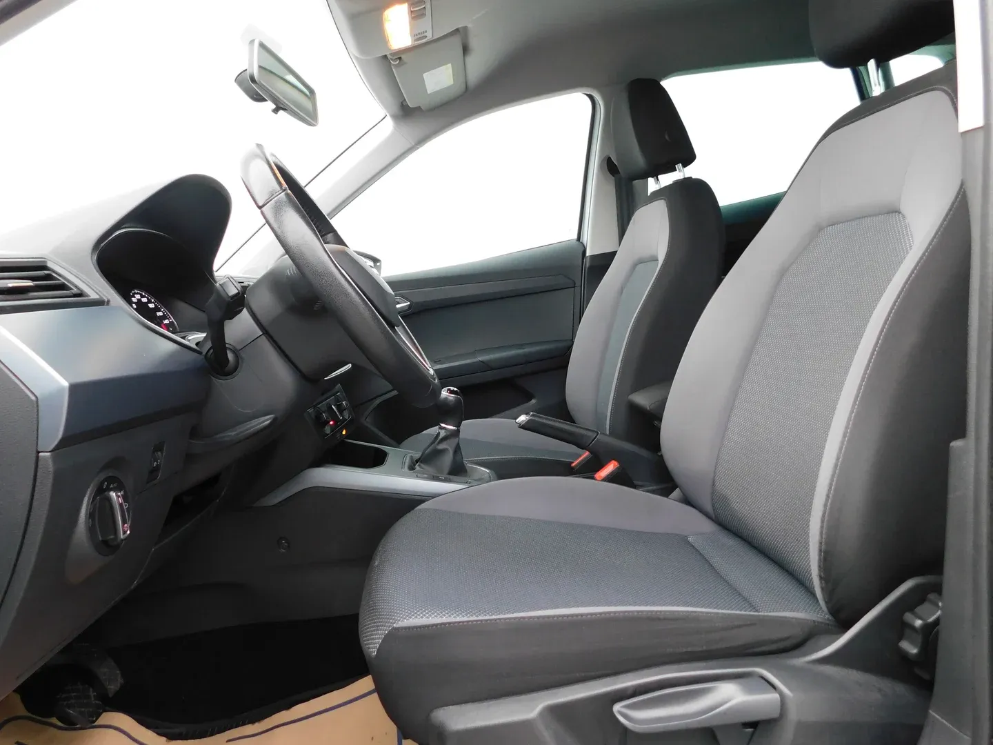 12606 seat arona 1.0 tsi 70kw style plus - slika 8