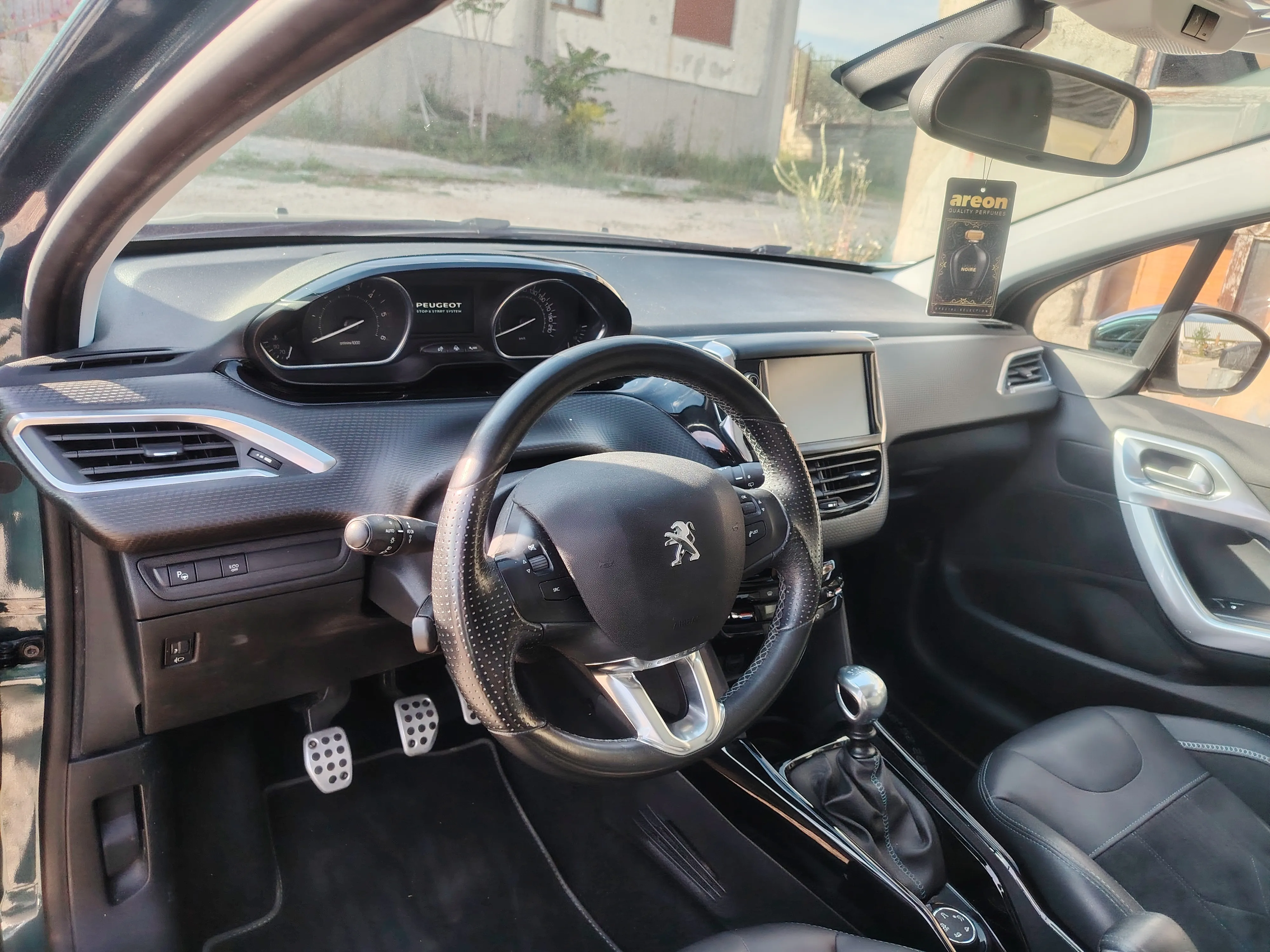 prodajem peugeot 2008 bluehdi - slika 6