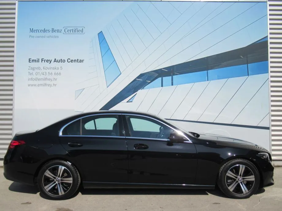 mercedes-benz c-klasa 220 d avantgarde advanced plus - slika 5
