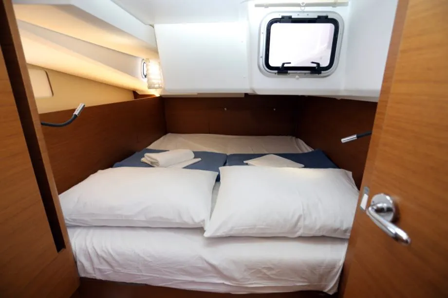 jeanneau sun odyssey 440 - slika 10