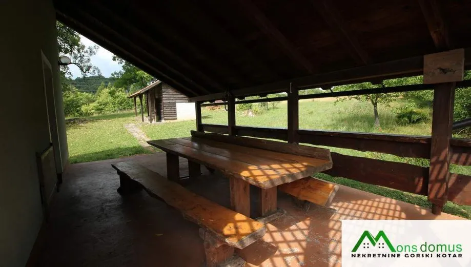 useljiva kuća u blizini delnica (prodaja) - slika 5