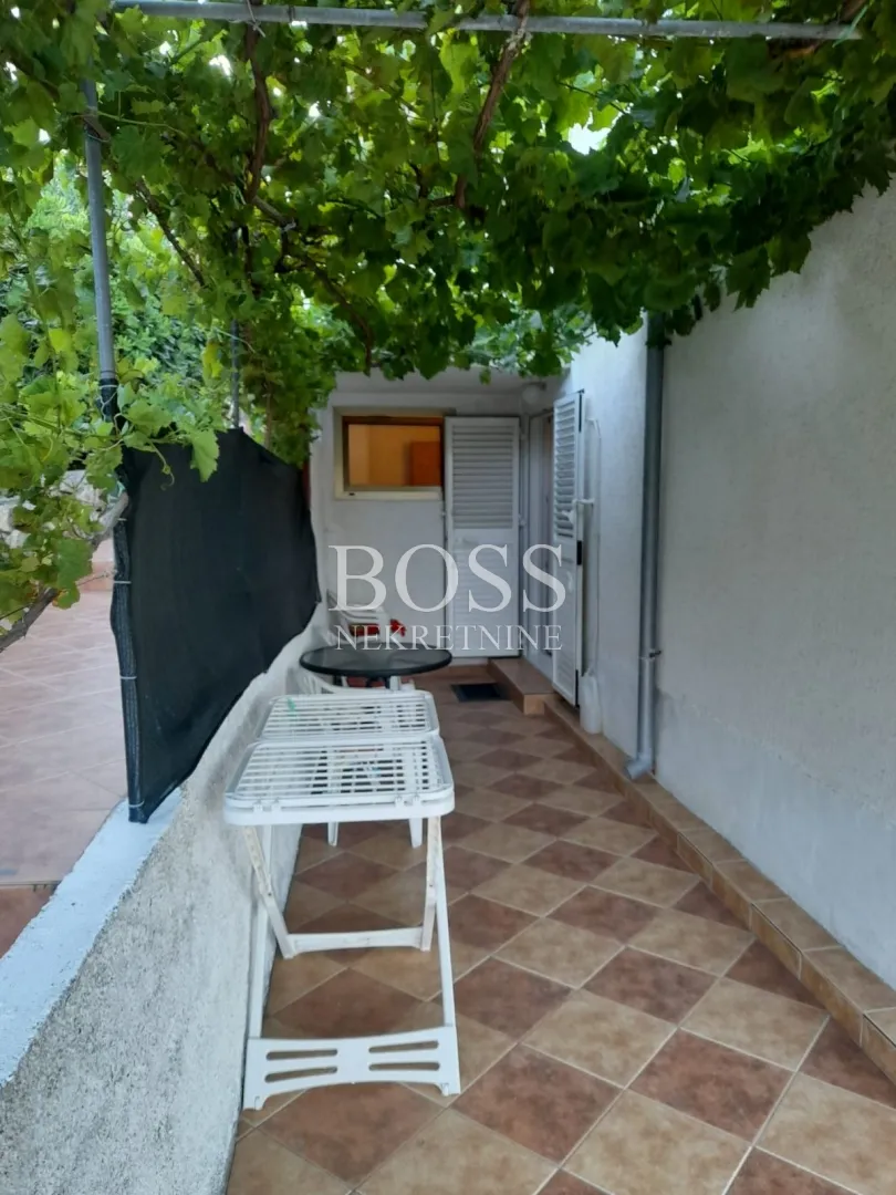 rab, samostojeća kuća 320m2, prilika! - slika 4