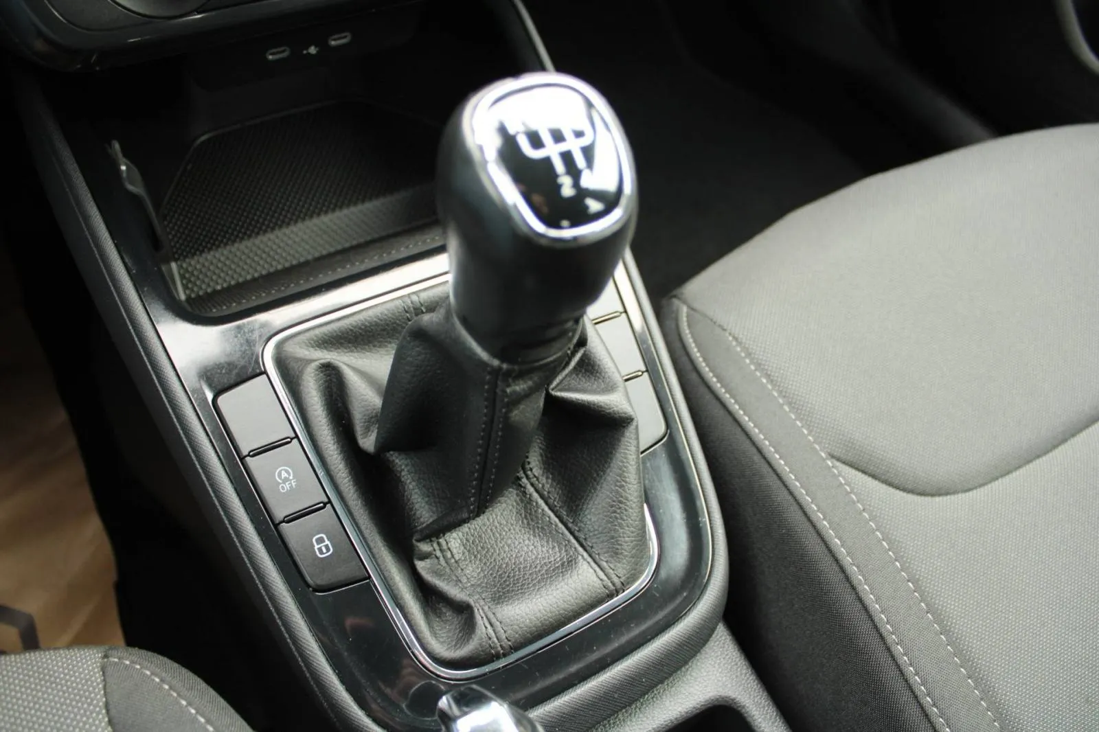 škoda fabia 1.0 tsi - slika 20