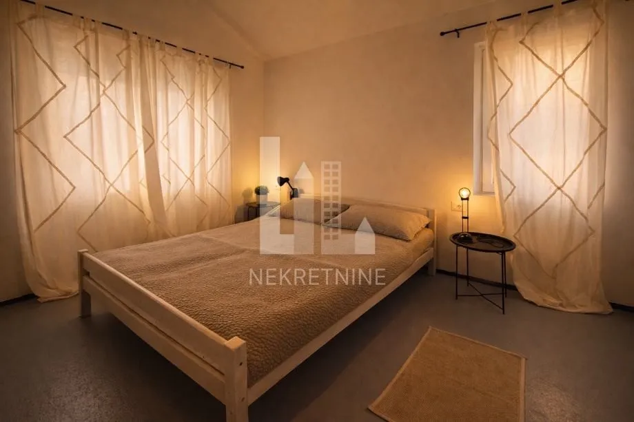 istra-mediteranska kuća s bazenom i dvije stambene jedinice - slika 12