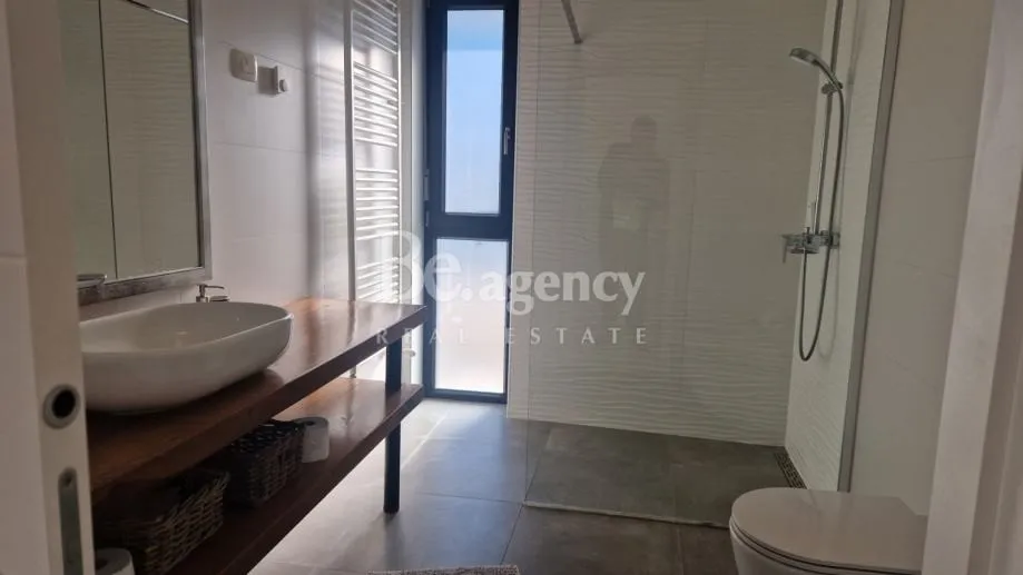 istra, novigrad - luksuzna vila s bazenom 250 m2 (prodaja) - slika 9