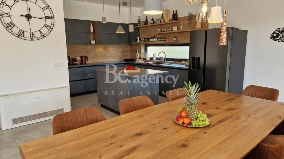 istra, novigrad - luksuzna vila s bazenom 250 m2 (prodaja) - slika 23