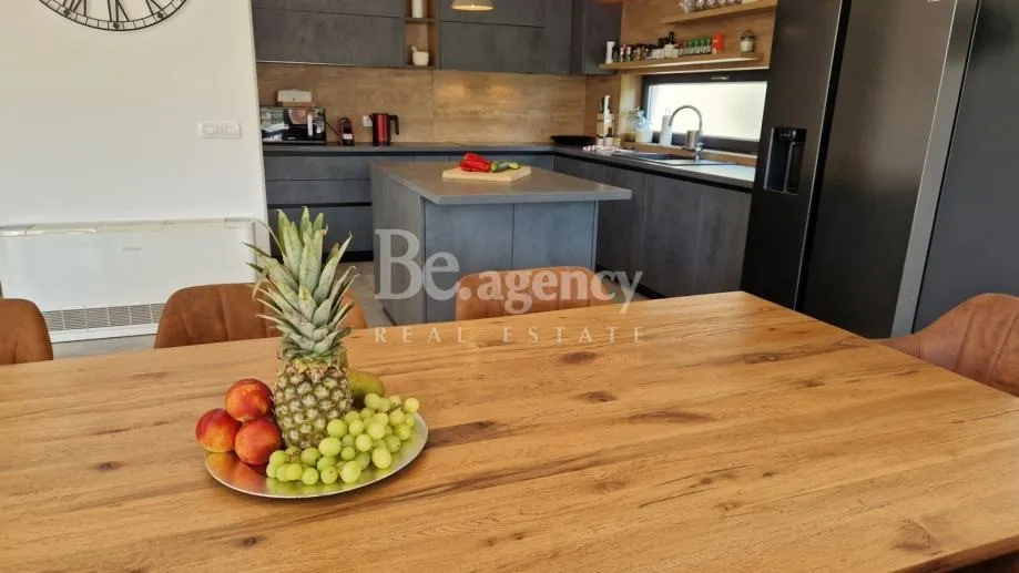 istra, novigrad - luksuzna vila s bazenom 250 m2 (prodaja) - slika 24
