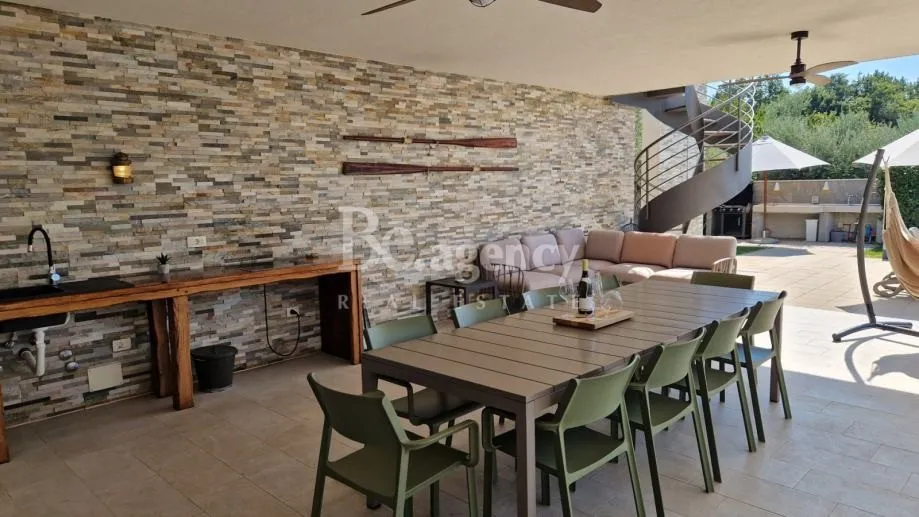 istra, novigrad - luksuzna vila s bazenom 250 m2 (prodaja) - slika 28