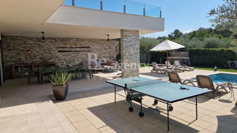 istra, novigrad - luksuzna vila s bazenom 250 m2 (prodaja) - slika 29