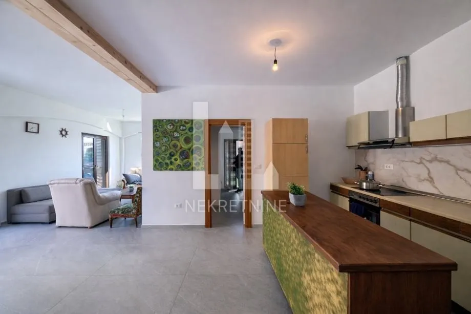 istra, poreč – dvije stambene jedinice, 138,64 m², okućnica ~350 m² - slika 5