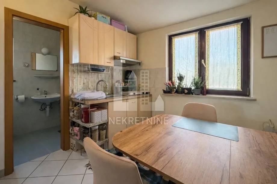 istra, poreč – dvije stambene jedinice, 138,64 m², okućnica ~350 m² - slika 11