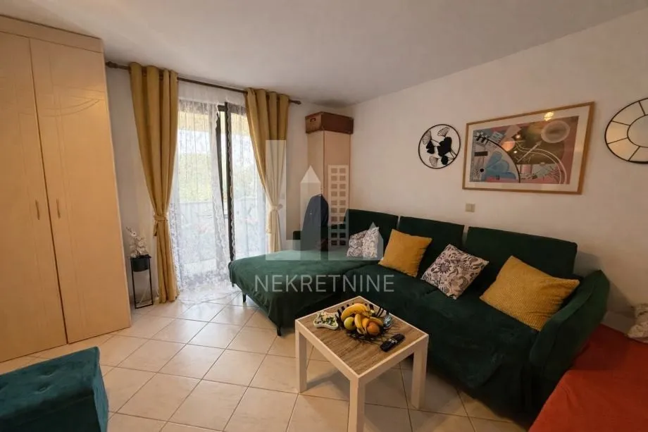 istra, poreč – dvije stambene jedinice, 138,64 m², okućnica ~350 m² - slika 12
