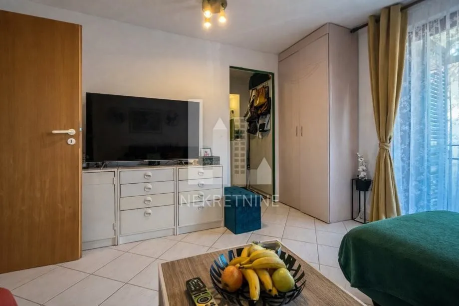 istra, poreč – dvije stambene jedinice, 138,64 m², okućnica ~350 m² - slika 13